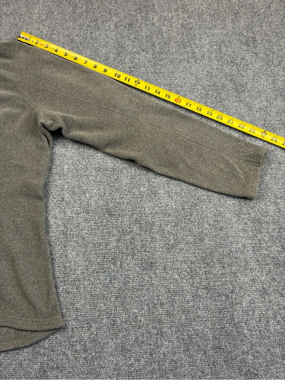 The North Face Women's Quarter-Zip Fleece Pullover - Picture 5 of 14